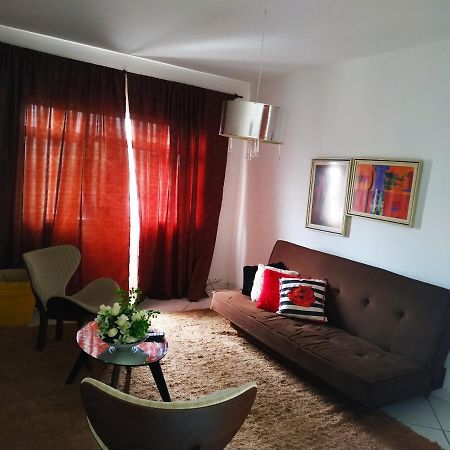 Apartamento Espacoso Localizado No Centro De Angra Dos Reis Exterior photo
